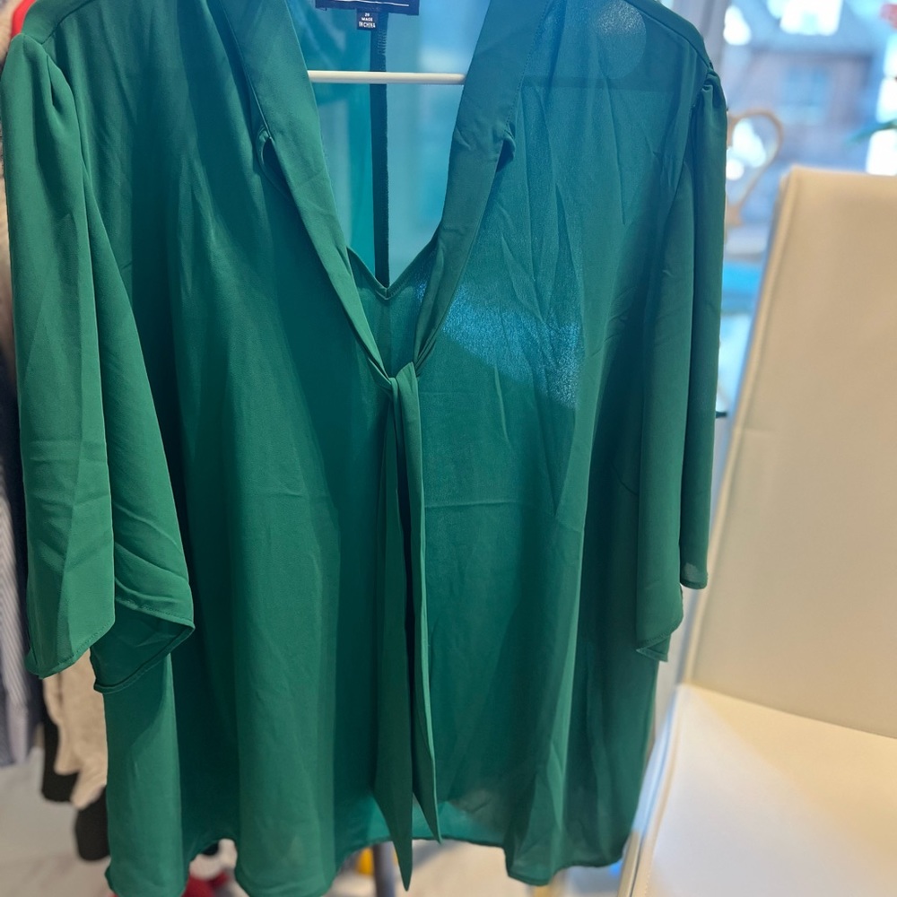 ELOQUII flutter sleeve bow tie blouse - Picture 5 of 6